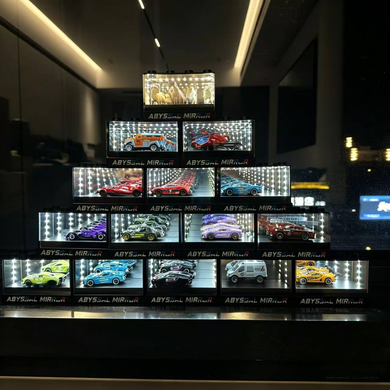 2026 New Car Model Display Box - Audio Music Car 评论和价格
