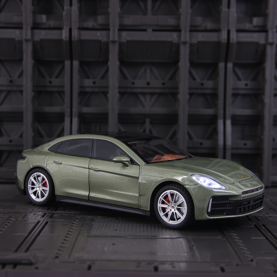 1:24 Simulate Porsche Panamera - Audio Music Car 评论和价格